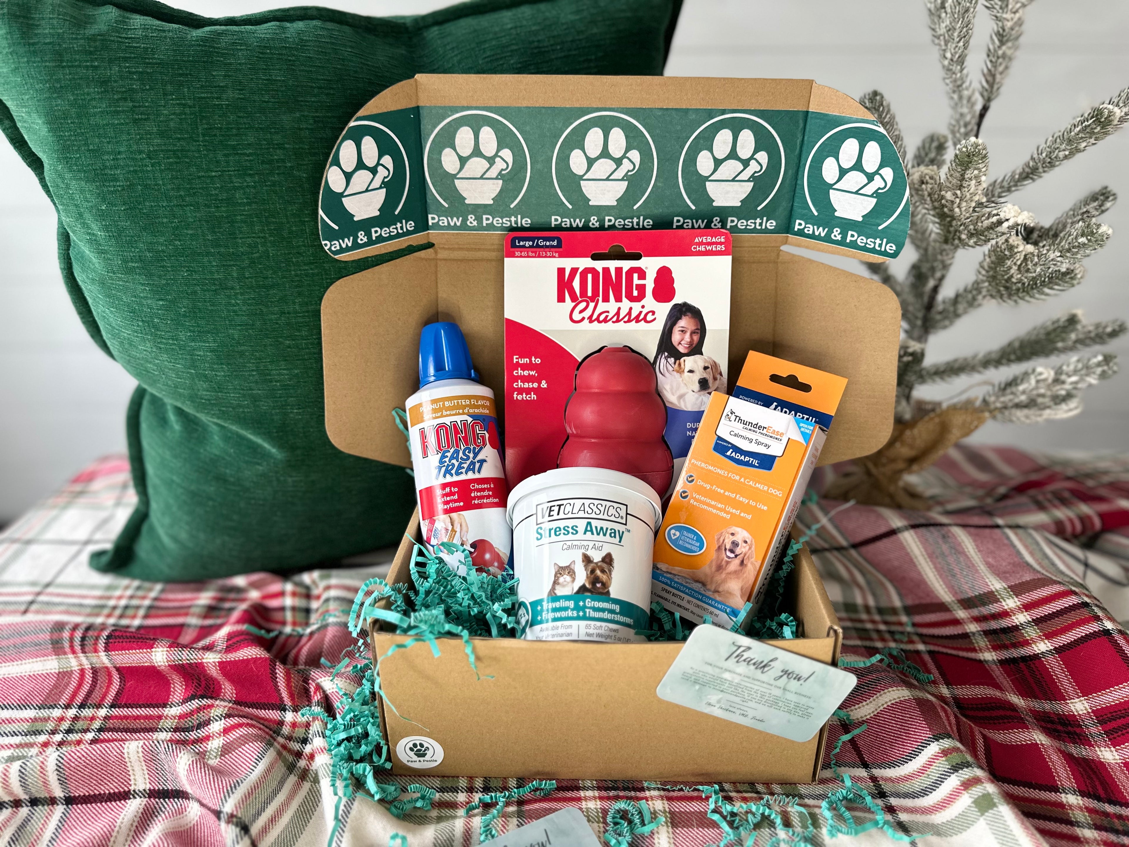 Paw and Pestle Holiday Gift Box ☃️
